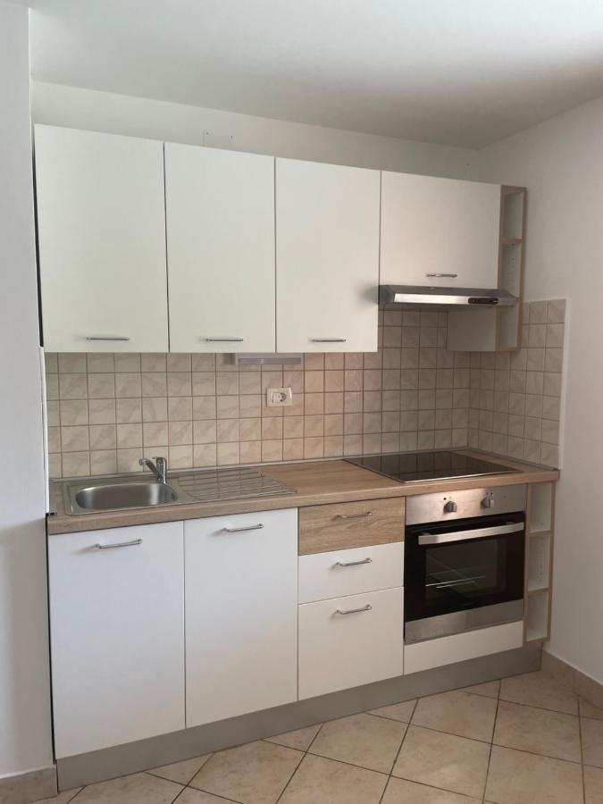 Olive Apartment *