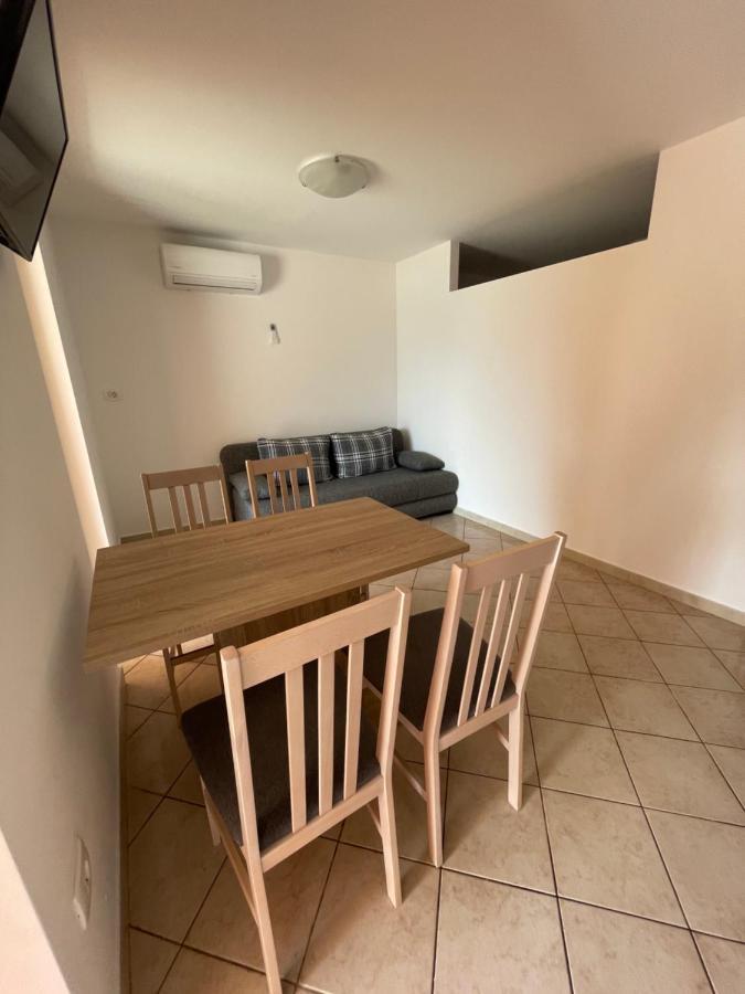 Olive Apartment