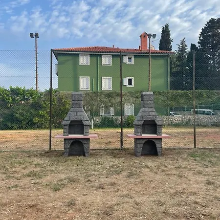 Olive Apartment Nerezine Exterior photo